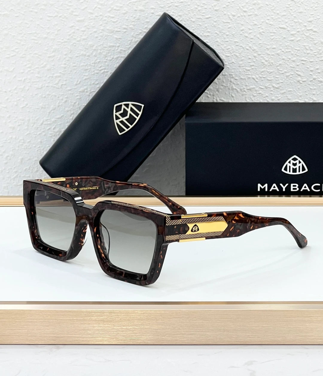 The BOSS I sunglasses Brown x Gold