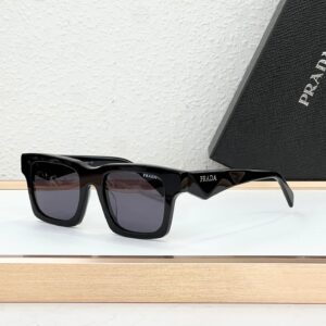 PR A06S sunglasses Black