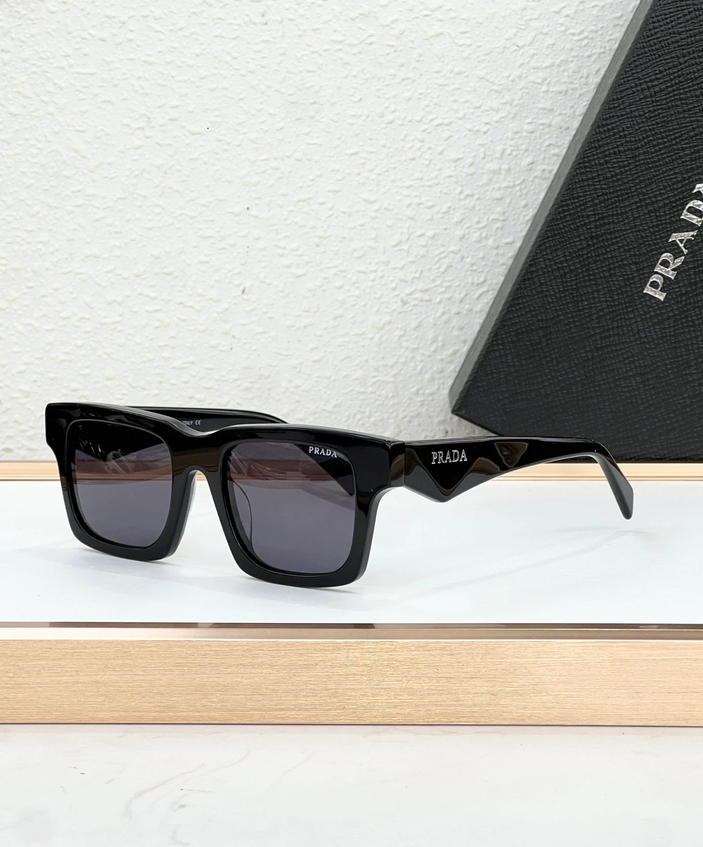 PR A06S sunglasses Black