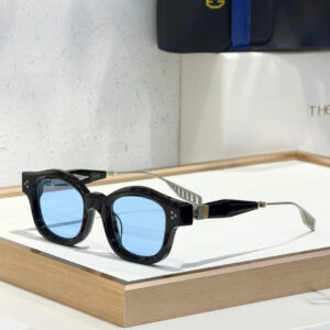 Henri V2 sunglasses Black x Blue Lens