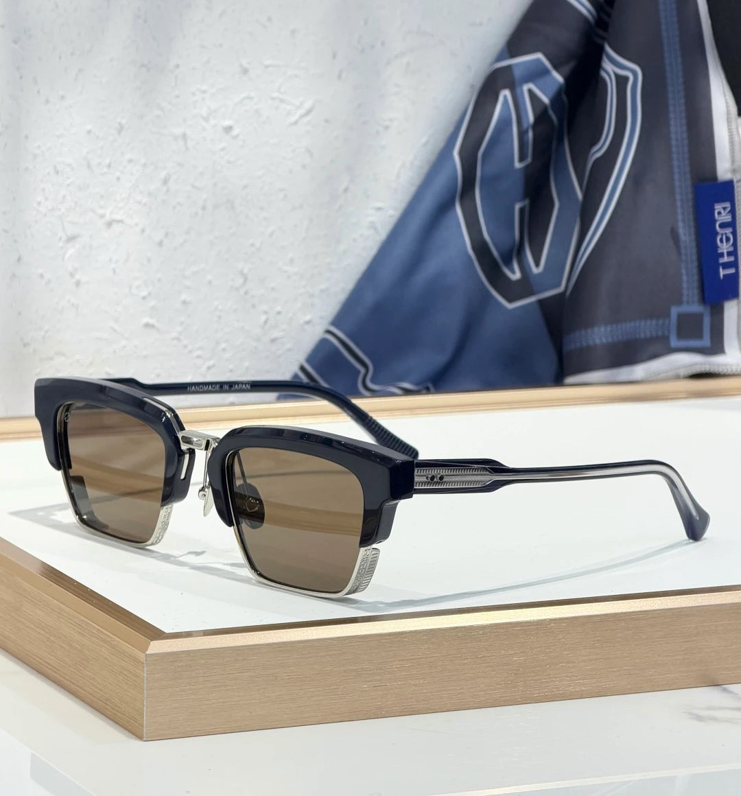 Henri Speedtail sunglasses Navy Blue x Brown Lens