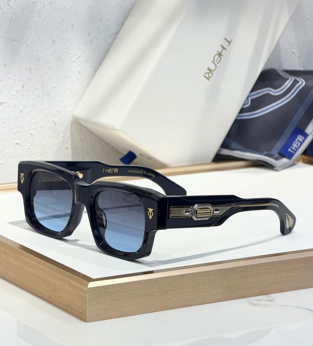 Henri Dusenberg sunglasses Blue x Gold x Blue Lens