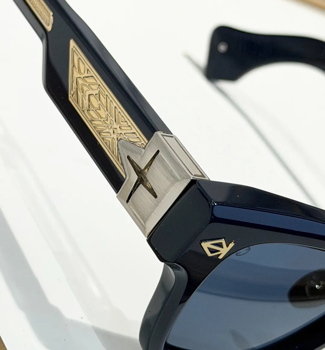 T Henri CO2 Galactique sunglasses, crafted with premium frames and lenses in Egypt