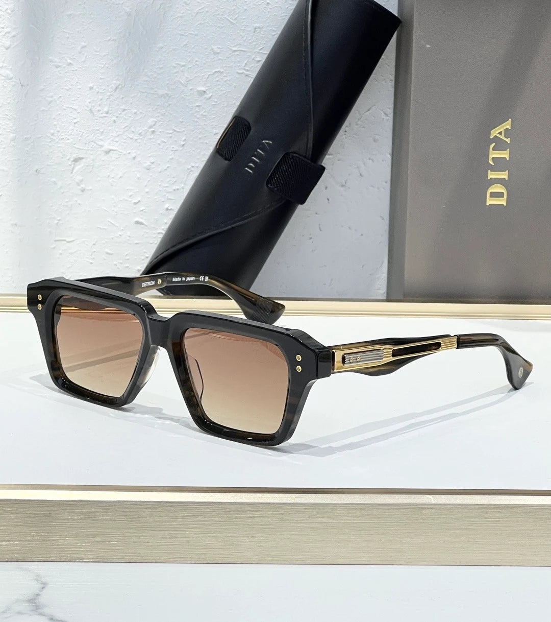 Detron DTX459 sunglasses Black x Brown Lens x Olive Green Frame