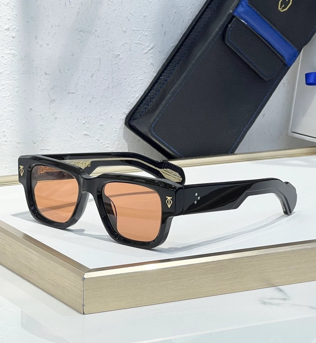 Henri Taycan sunglasses Black x Red Lens