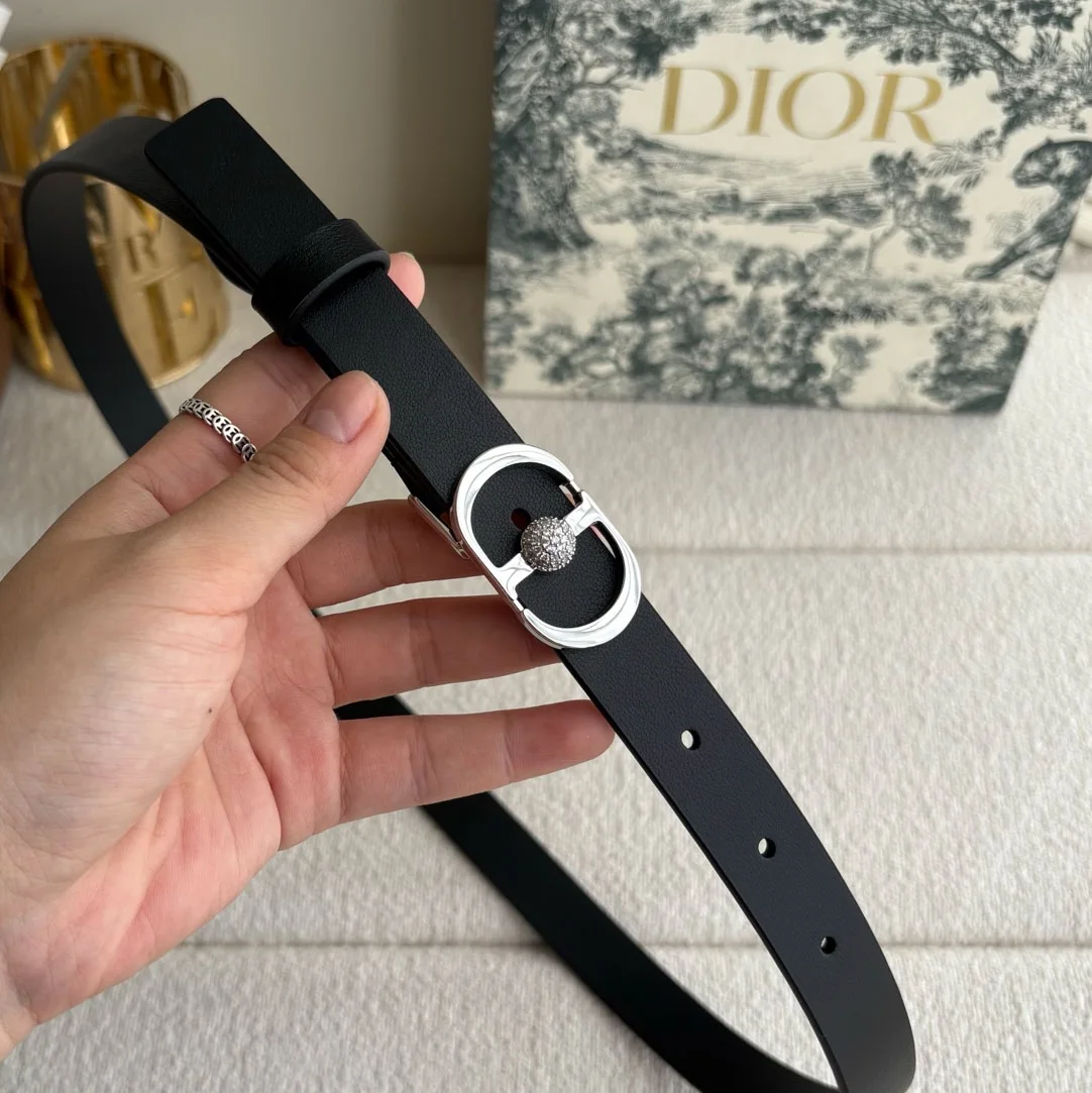 Dior 30 Montaigne black leather belt with silver-tone crystal-embellished CD buckle