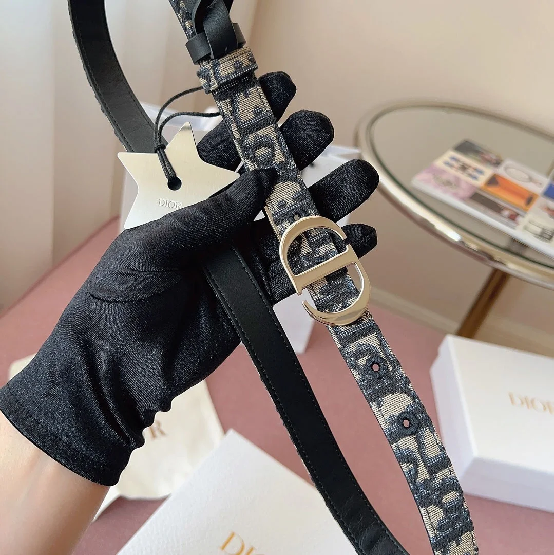 Dior 30 Montaigne reversible blue leather and Oblique jacquard belt with silver-tone CD buckle