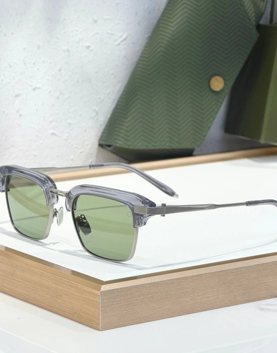 AKONI Euclid AKS-526 sunglasses Crystal Grey - SezLuxe Egypt