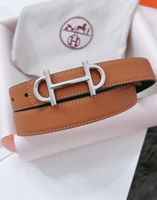 Hermès Gamma reversible camel and black leather belt with silver-tone buckle